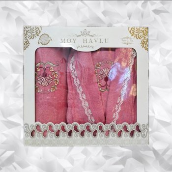 Bayan Bornoz Seti Narçiçeği